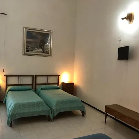 Rocca Sul Mare Hotel Hotel *