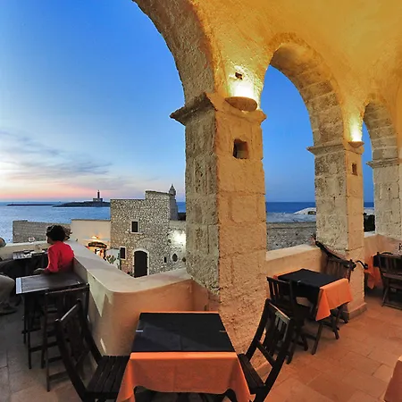 Rocca Sul Mare فندق *