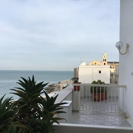 Rocca Sul Mare Hotel *